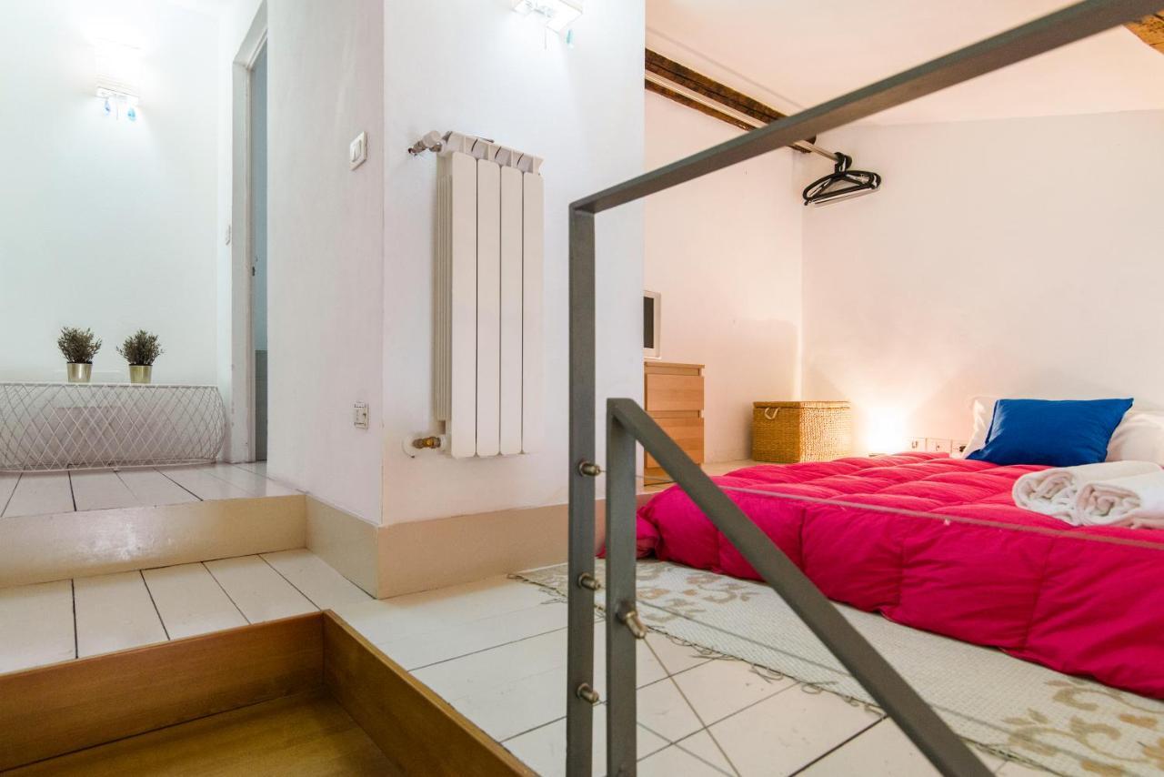 Della Scala Modern Apartment Флоренція Номер фото