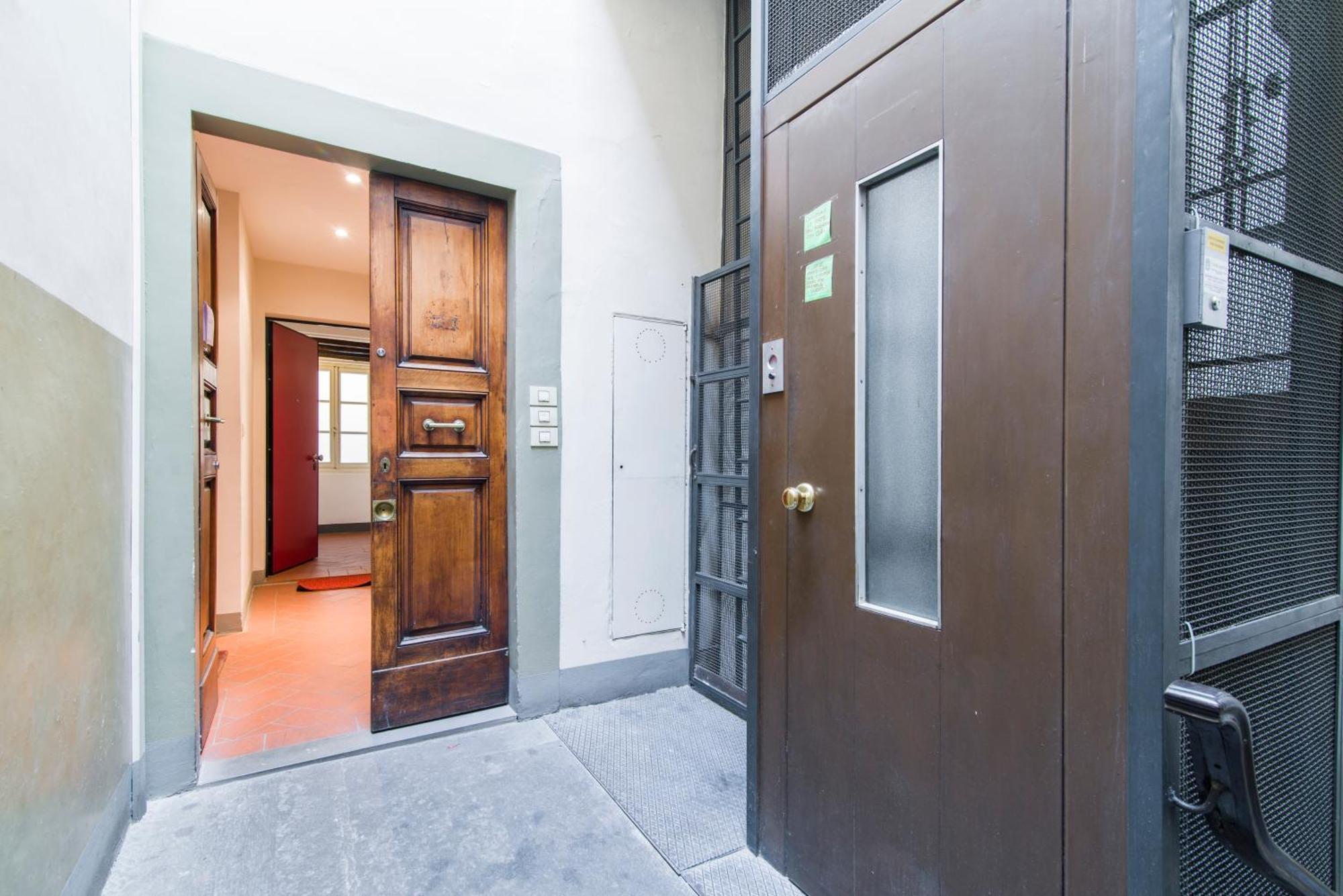 Della Scala Modern Apartment Флоренція Екстер'єр фото