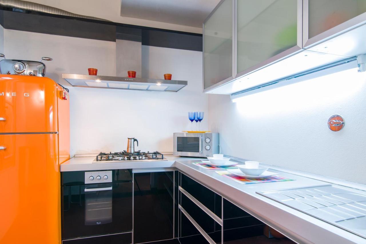 Della Scala Modern Apartment Флоренція Номер фото