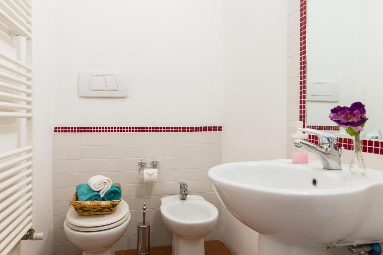 Della Scala Modern Apartment Флоренція Номер фото